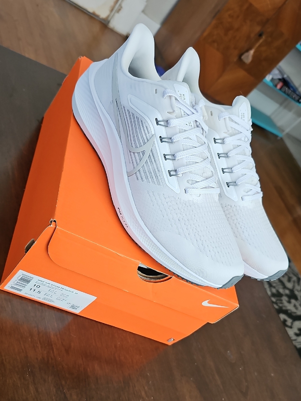 Nike Air Zoom Pegasus 39, White/Fog-Particle Grey NIB